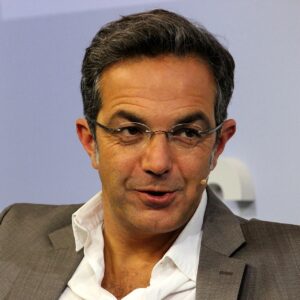 Navid Kermani: Aufruf zur Befehlsverweigerung – ganz im Dienste des Militarismus