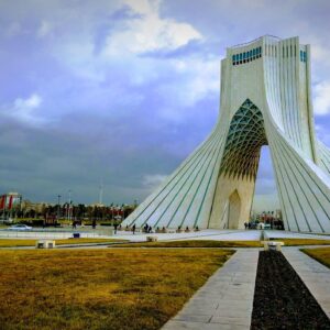 Die dritte Stimme – Iranische Opposition zwischen Repression, Krieg und Vereinnahmung
